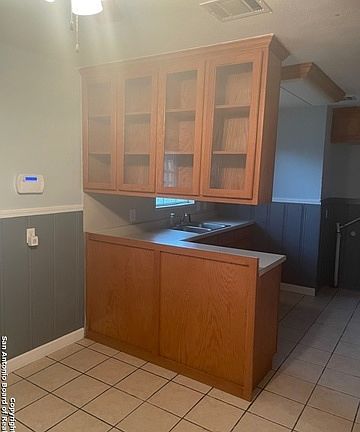 5th image of 403 Sprucewood Ln