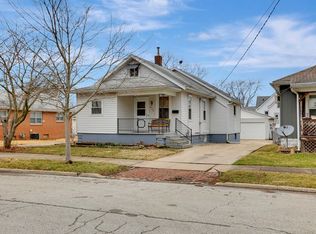 825 W Elm St, Bloomington, IL