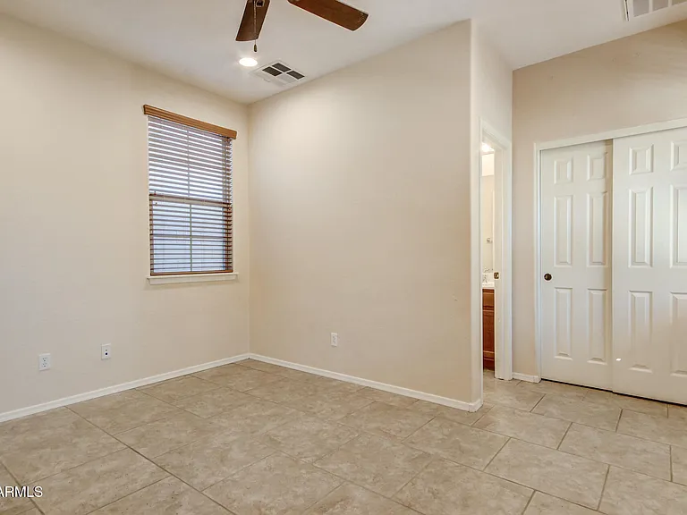21158 W Sycamore Dr — Photo 11