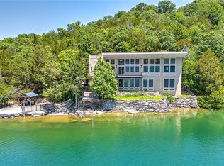 289 County Road 1521, Eureka Springs, AR 72632