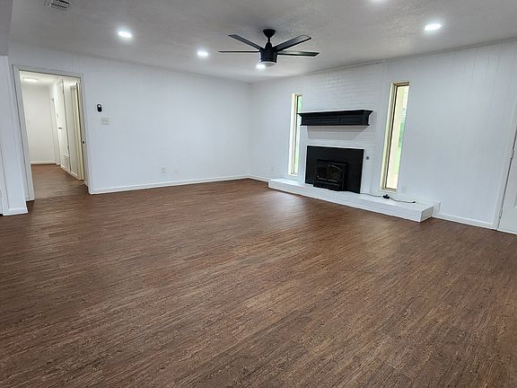 3rd image of 117 Sherwood Dr