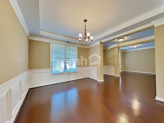 5th image of 323 Rosemont Park Ln