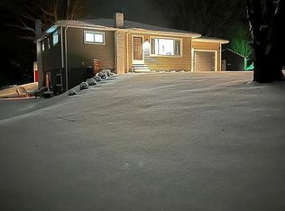 9078 Holmes Hwy, Eaton Rapids, MI 48827