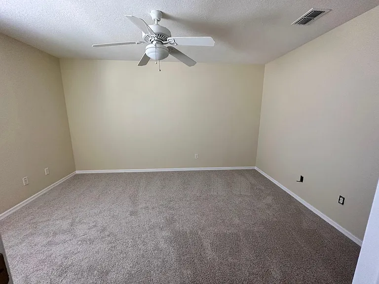 13218 Phoenix Dr — Photo 18