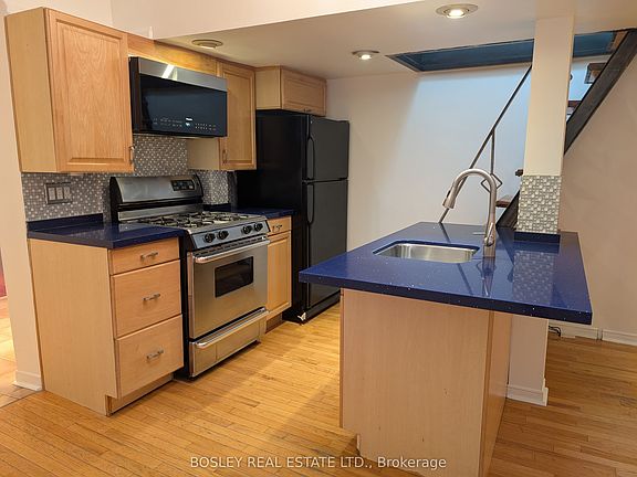 5th image of 230 Ontario St
