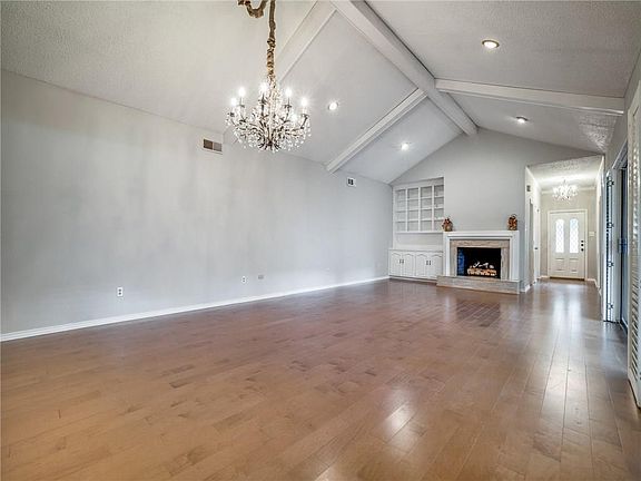 4th image of 10515 Pagewood Dr