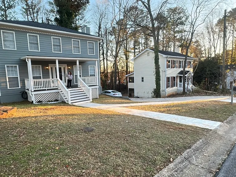 Bass Ct — Photo 1
