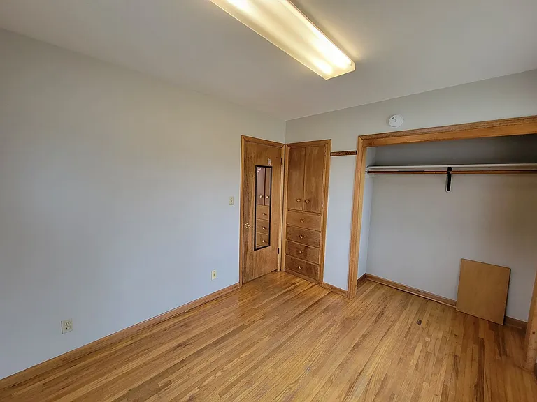 2023 Valley Park Dr — Photo 8