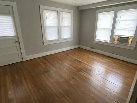 4th image of 324 S Duncan St