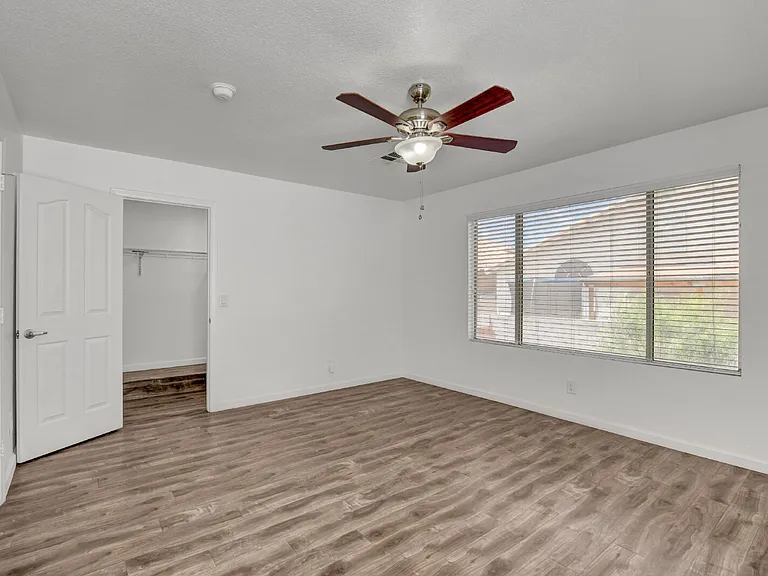 3557 Sedwick Dr — Photo 23
