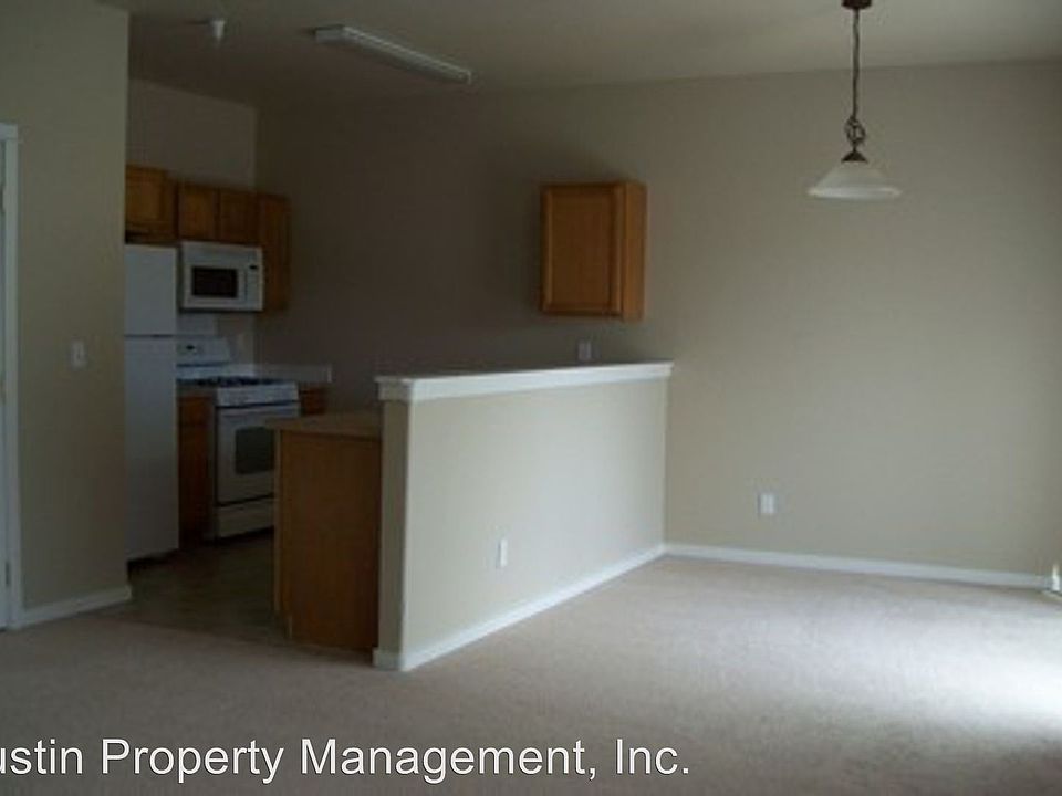 2nd image of 20047 Beth Ave Unit 1