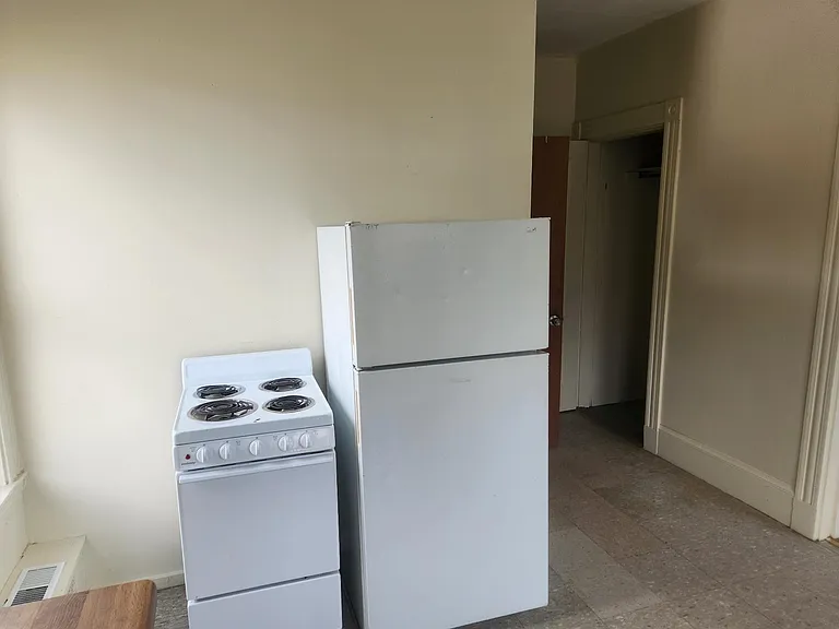 173 Oak St #3 — Photo 4