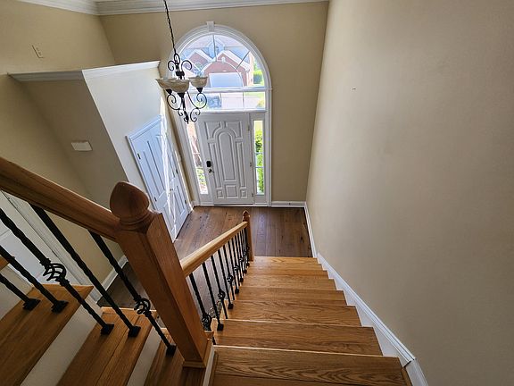 5th image of 71 W Saddlebrook Dr