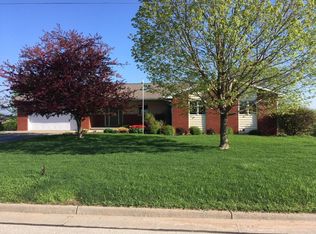 1749 Bainbridge St, La Crosse, WI 54603