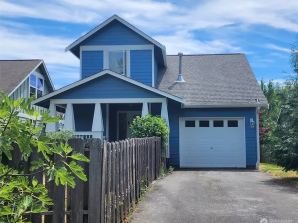 10382 SW Mukai Circle, Vashon, WA 98070