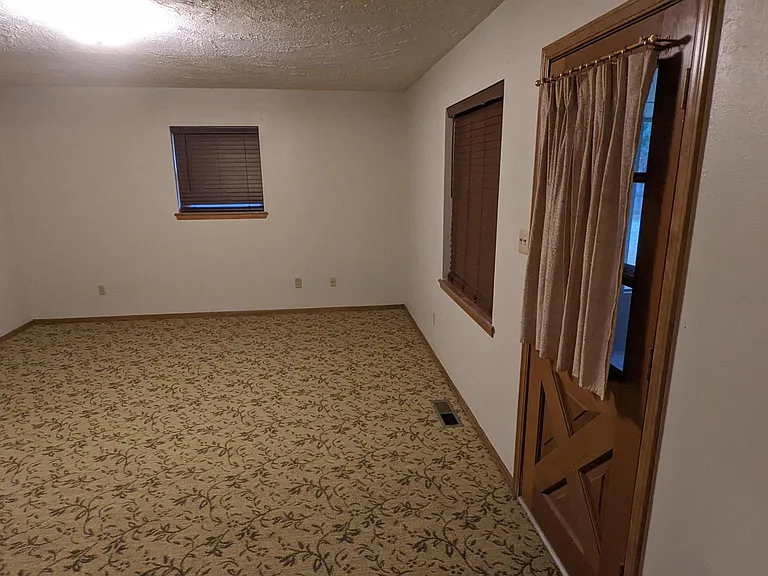 2657 Chateau Dr — Photo 16