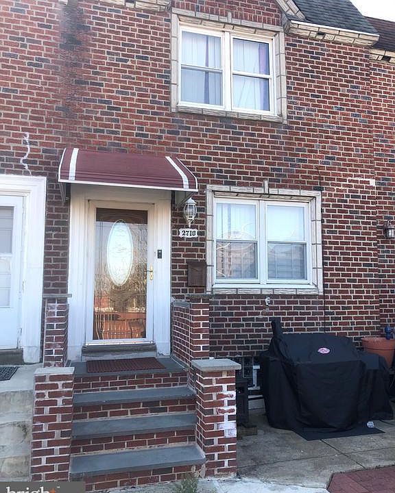 1st image of 2710 Devereaux Ave