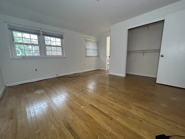 217 Vassar Dr — Photo 16