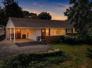 334 Mimosa St, Mt Carmel, TN 37645