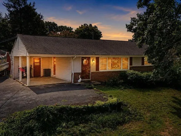 334 Mimosa St, Mt Carmel, TN 37645