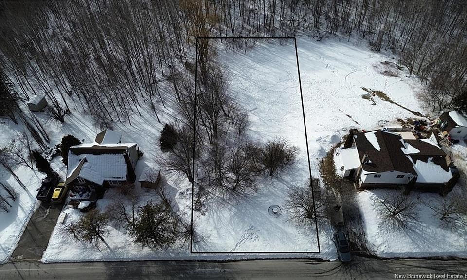 1st image of LOT Mapleton Rd