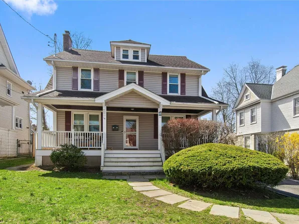 14 Oakwood Avenue, White Plains, NY 10605