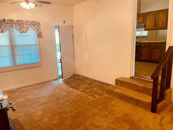 4th image of 118 Hilltop Dr