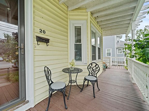 3rd image of 20 Fairbanks Rd