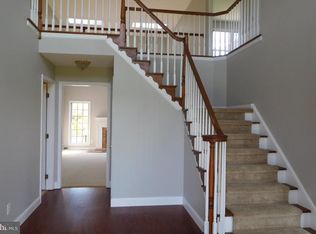 14 Sweet Briar Ct, Mullica Hill, NJ 08062