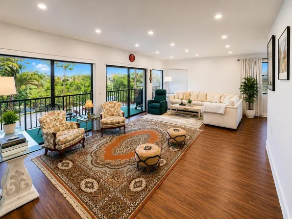 6010 S Falls Circle Dr #0, Fort Lauderdale, FL 33319