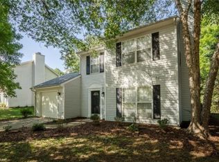 561 Orchard Ridge Ln, Greensboro, NC 27455