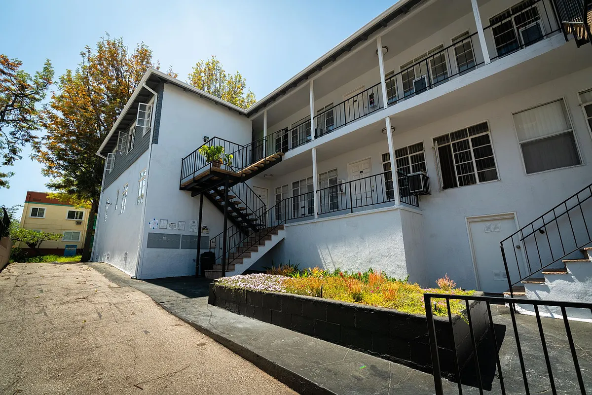 Building Photo - 478 Landfair Ave
