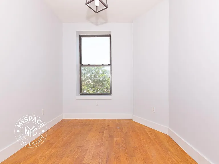 462 Pulaski St #2B — Photo 3