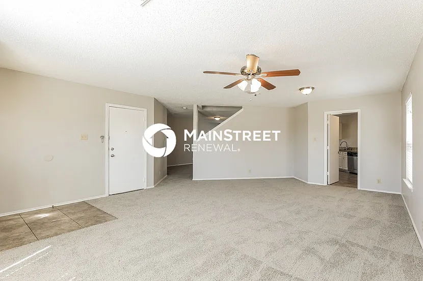6139 Candletree — Photo 3