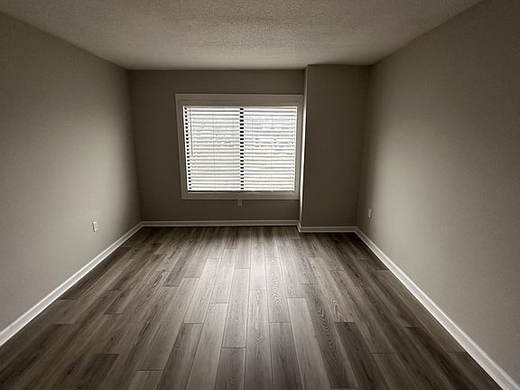 2nd image of 1600 Park Cir APT 709