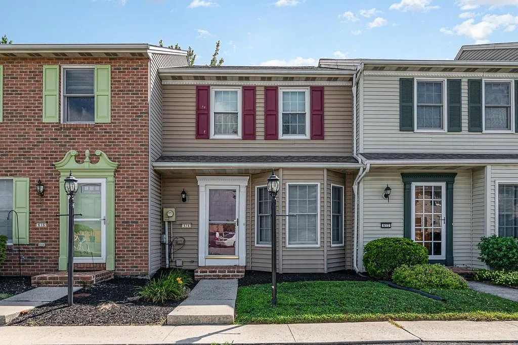 614 Park Ridge Drive — Photo 1
