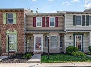 614 Park Ridge Dr, Mechanicsburg, PA 17055