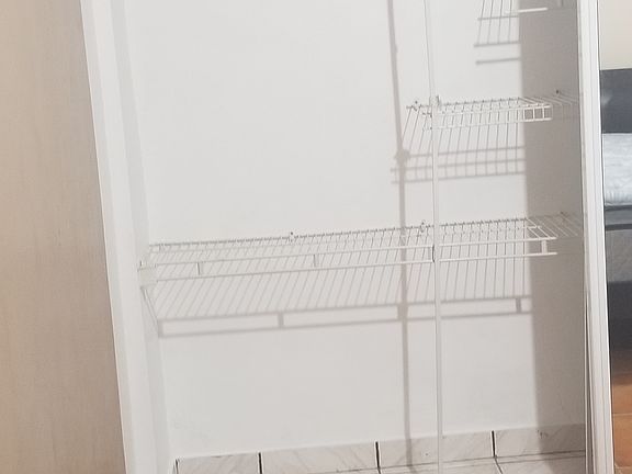 Closet pared a pared espejos