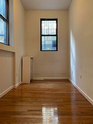 3rd image of 60 W 48th St APT 4F