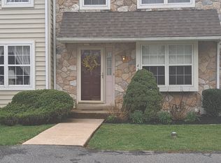 4317 Somerset Ln, Upper Chichester, PA 19014