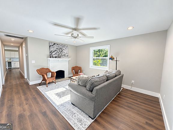 2nd image of 152 Eastside Dr