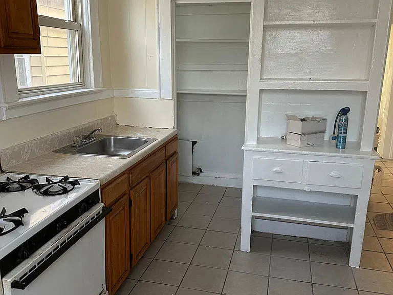 39 Eckert Ave #2 — Photo 7
