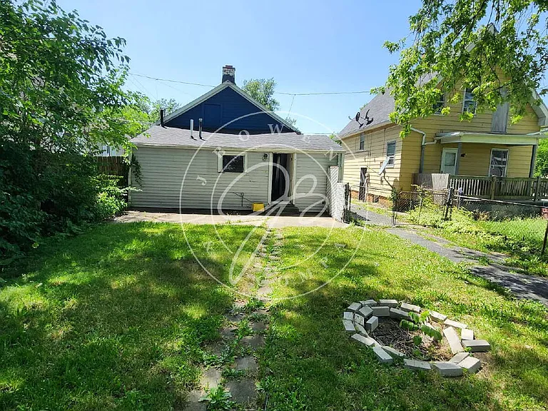 537 Maumee Ave — Photo 20