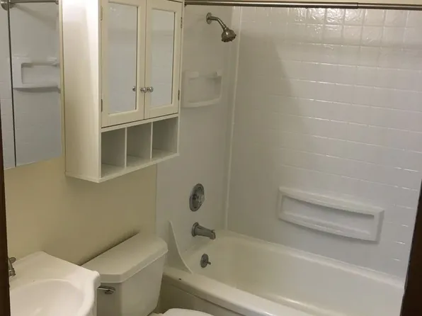Molokai Apartments, 310 12th Ave E APT 105, Seattle, WA 98102