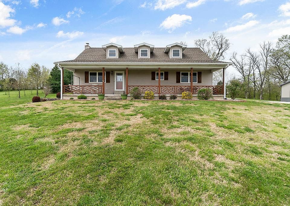 1st image of 780 Carolina Pl