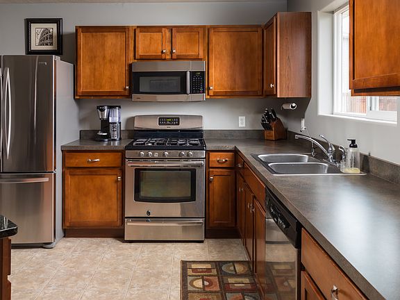 5th image of 9584 Scotsmoor Ct SE