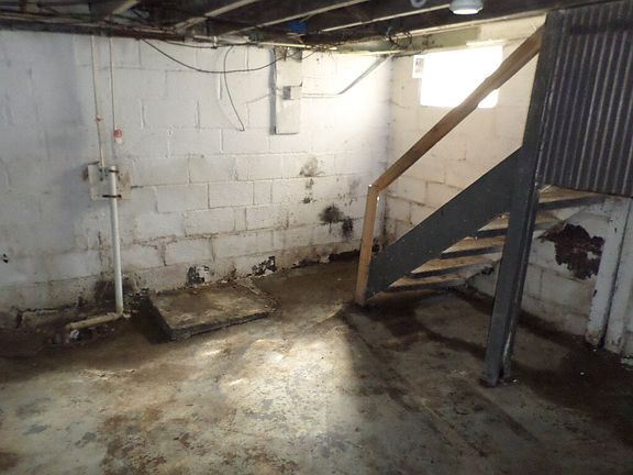5th image of 622 Almyra Ave