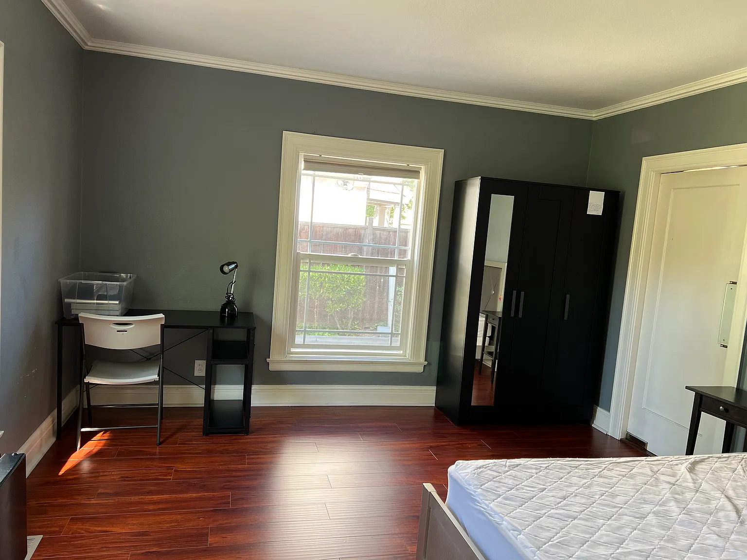7 bed, 3080 sqft, $3,975 — Photo 4
