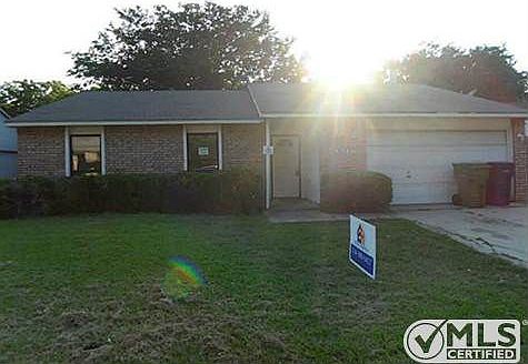 1st image of 5605 Briarcrest Dr