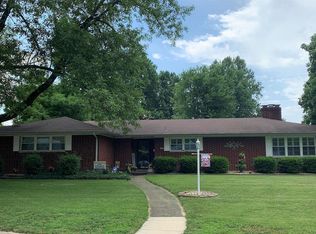 18 Cranbrook Dr, Belleville, IL